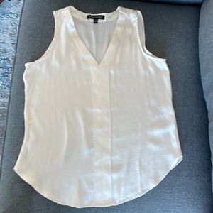 Banana republic ivory shell tank XXS